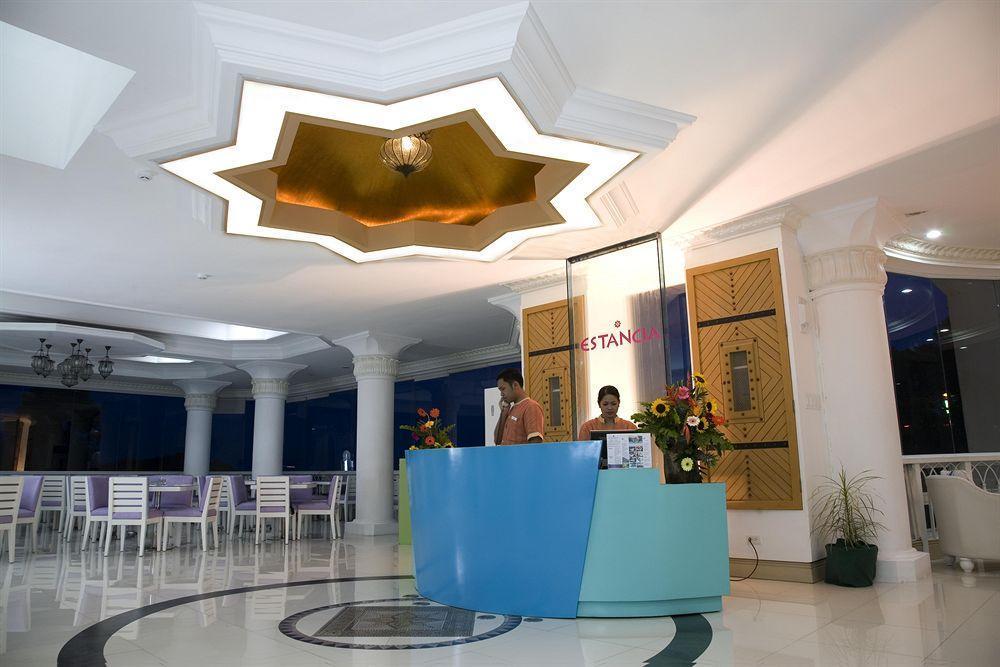 Estancia Resort Hotel Tagaytay City Exterior photo